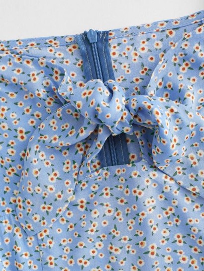 Tiny Floral Print Knotted Sheath Dress - Image 3