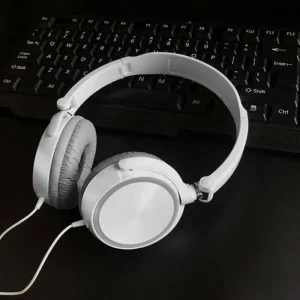 3.5mm Folding Wired Headphones Over Ear Headsets HiFi Stereo HD Sound